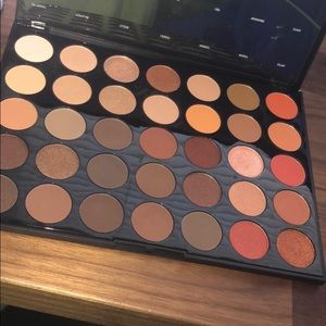 Morphe eyeshadow